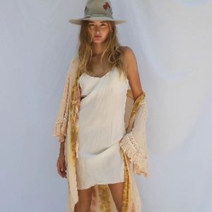 Jen’s Pirate Booty Tie Dye Scarlet Kimono SZM/L